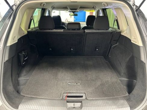 Used 2023 Nissan Rogue SV AWD/4WD image 21
