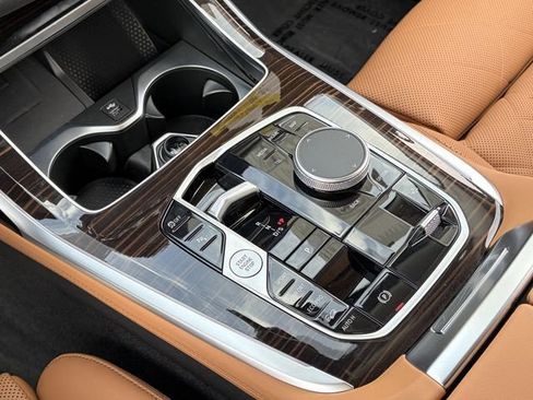 New 2026 BMW X7 xDrive40i AWD/4WD image 21