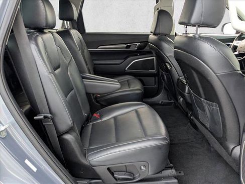 Used 2022 Kia Telluride S FWD image 21