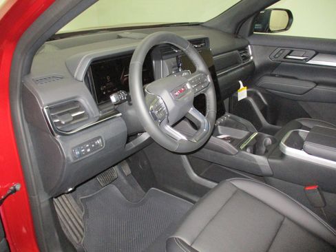 New 2026 GMC Terrain Elevation w/ Elevation Premium Package image 16