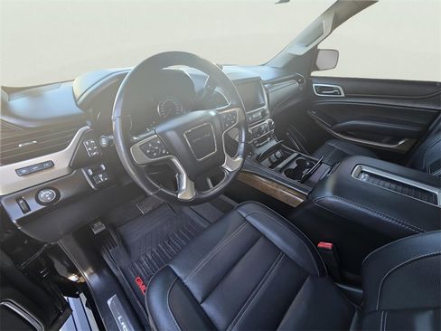 Used 2019 GMC Yukon XL Denali w/ Denali Ultimate Package image 41
