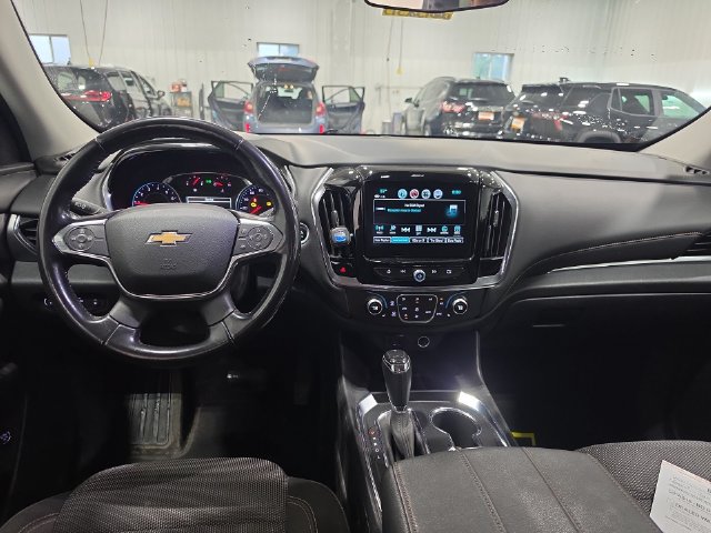 Used 2018 Chevrolet Traverse LT AWD/4WD image 4