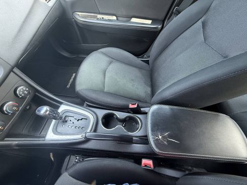 Used 2014 Dodge Avenger SE w/ Rallye Appearance Group FWD image 10
