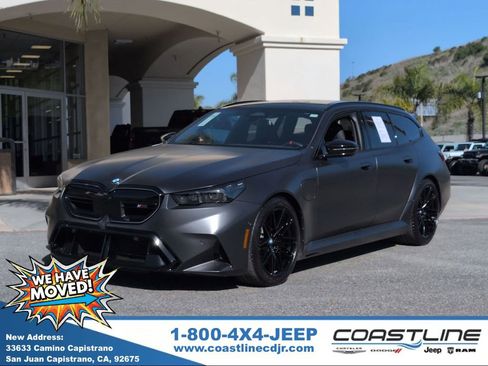 Used 2025 BMW M5 Touring w/ Executive Package image 1