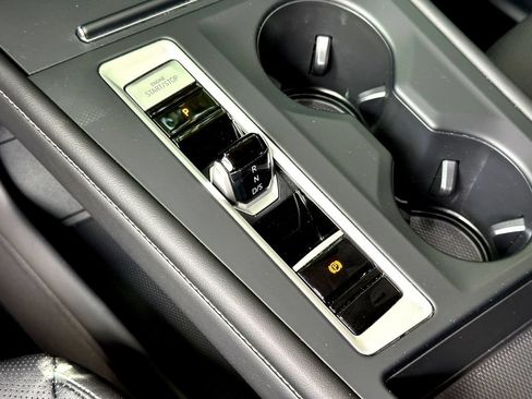 Certified 2026 Volkswagen Atlas SE FWD image 21