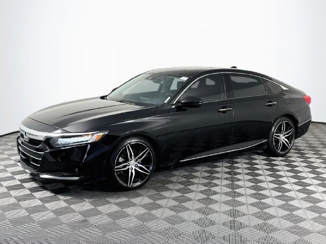 Used 2021 Honda Accord Touring image 4