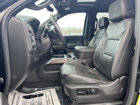 Used 2020 Chevrolet Silverado 2500 High Country image 24