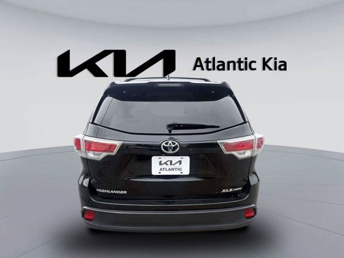 Used 2015 Toyota Highlander XLE AWD/4WD image 7