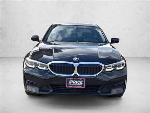 Used 2020 BMW 330i Sedan w/ Convenience Package image 2