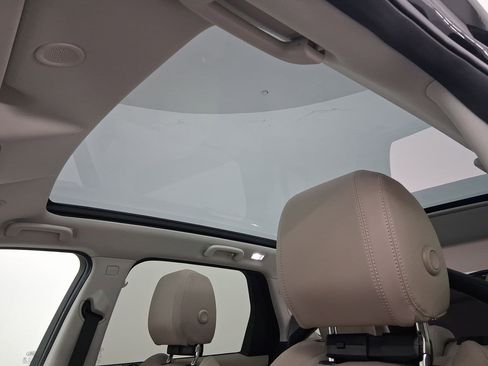 New 2025 Land Rover Discovery Sport S image 13