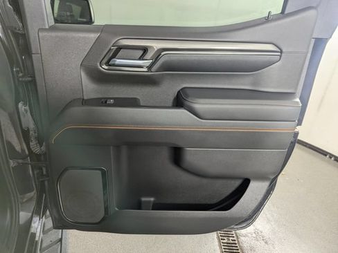 Used 2022 GMC Sierra 1500 AT4 w/ AT4 Premium Package AWD/4WD image 18