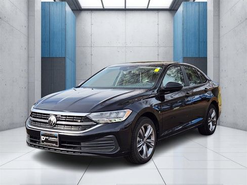 Used 2024 Volkswagen Jetta SE image 27