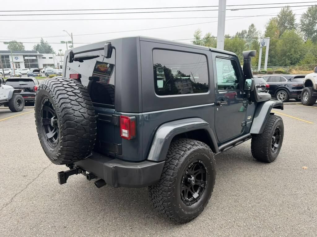 Used 2007 Jeep Wrangler Sahara w/ Dual Top Group AWD/4WD image 5