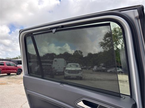 Used 2019 Volkswagen Atlas SE w/ Towing Package image 38