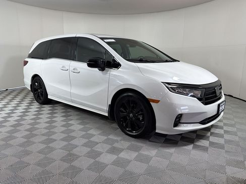 Used 2024 Honda Odyssey Sport image 7