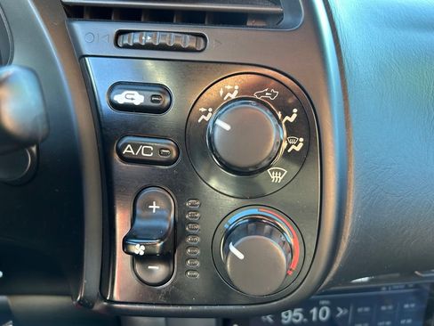 Used 2007 Honda S2000 image 12