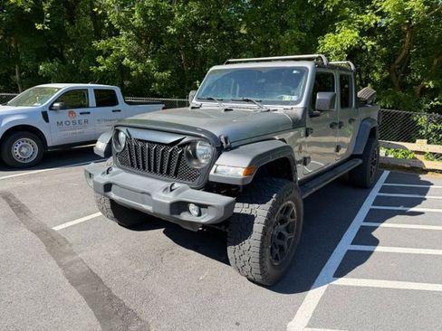 Used 2020 Jeep Gladiator Sport w/ Quick Order Package 24S AWD/4WD image 2