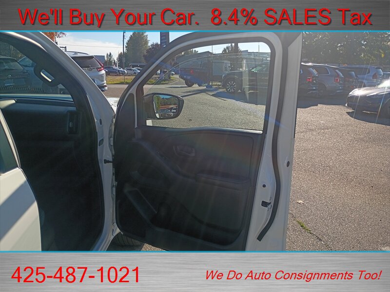 Used 2026 Nissan Frontier SV RWD image 12