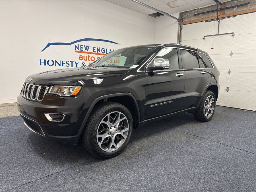 Used 2018 Jeep Grand Cherokee Laredo AWD/4WD image 1