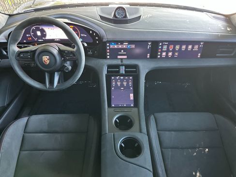 Certified 2024 Porsche Taycan GTS AWD/4WD image 6