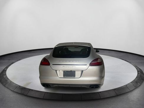 Used 2013 Porsche Panamera GTS AWD/4WD image 6