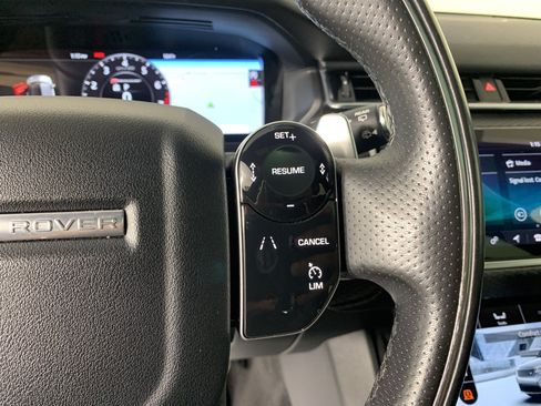 Used 2019 Land Rover Range Rover Velar R-Dynamic SE AWD/4WD image 17