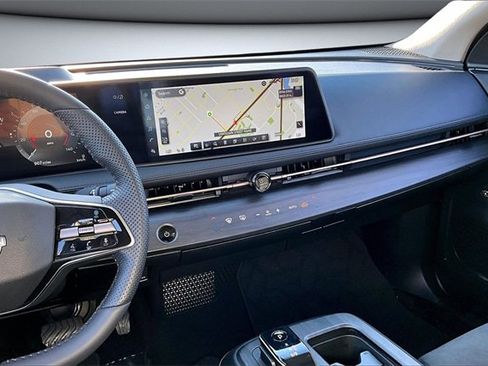 Certified 2025 Nissan Ariya AWD image 9