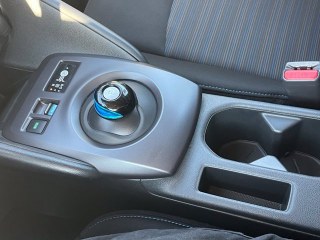 Used 2024 Nissan Leaf S FWD image 19