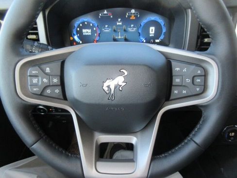 New 2025 Ford Bronco Badlands image 33