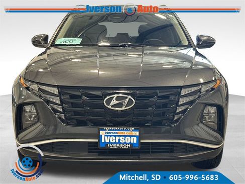 Used 2023 Hyundai Tucson SEL w/ Convenience Package AWD/4WD image 3