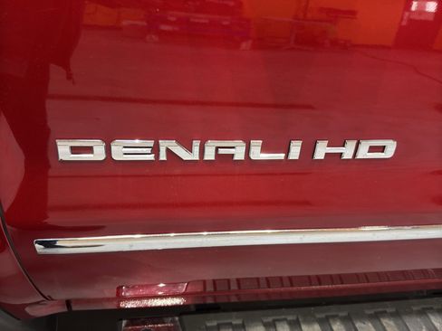 Used 2019 GMC Sierra 2500 Denali w/ Duramax Plus Package image 12