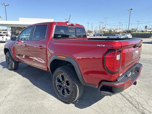 Used 2024 GMC Canyon Elevation w/ Convenience Package AWD/4WD image 9