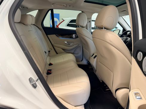 Used 2017 Mercedes-Benz GLC 300 image 31