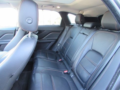Used 2017 Jaguar F-PACE Prestige AWD/4WD image 27