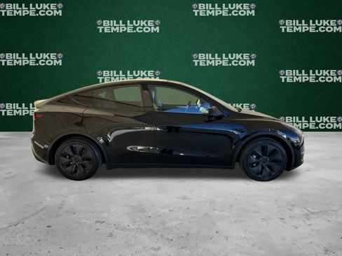 Used 2025 Tesla Model Y Long Range image 4