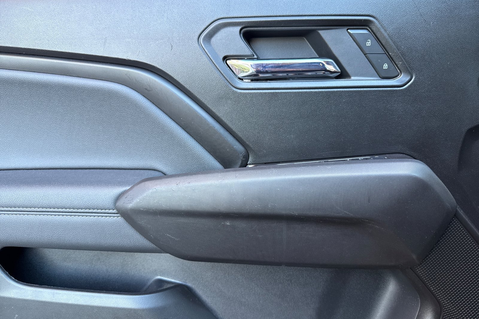 Used 2025 GMC Canyon Elevation AWD/4WD image 12