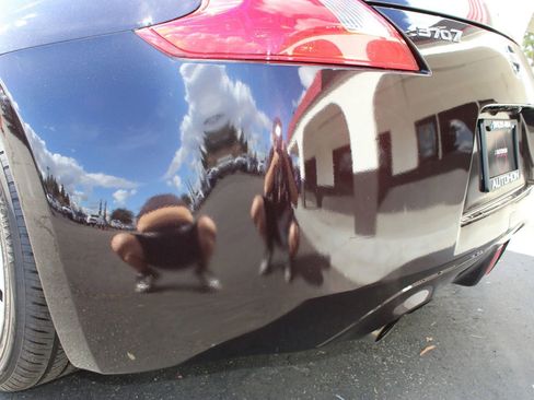 Used 2014 Nissan 370Z Coupe image 13