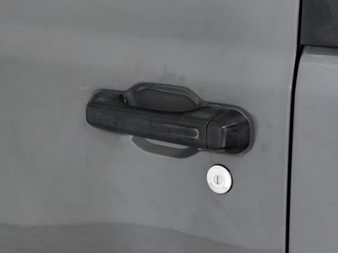 Used 2018 Jeep Wrangler Rubicon AWD/4WD image 36