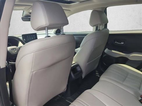 Used 2023 Honda HR-V EX-L image 17