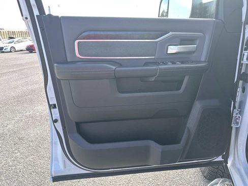 Used 2022 RAM 2500 Big Horn image 16