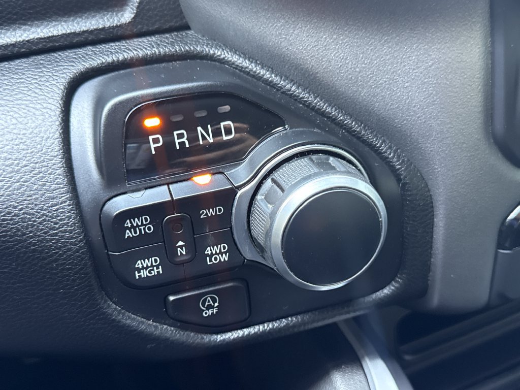 Used 2020 RAM 1500 Big Horn AWD/4WD image 32