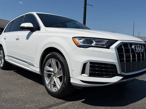 Used 2021 Audi Q7 2.0T Premium w/ Convenience Package AWD/4WD image 11
