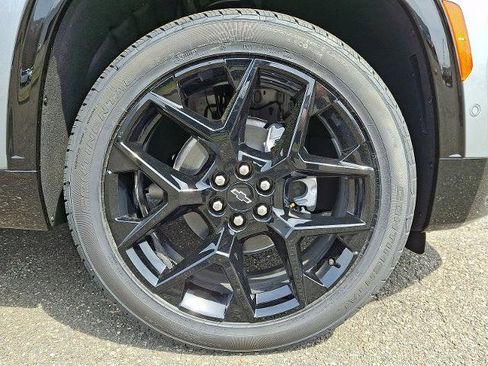 New 2026 Chevrolet Traverse RS w/ LPO, Floor Liner Package image 5