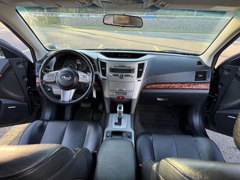 Used 2011 Subaru Legacy 2.5i Limited image 17