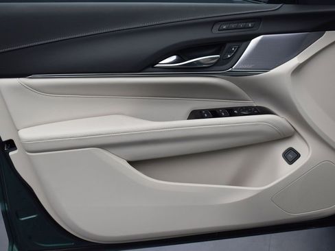 New 2025 Cadillac CT4 Premium Luxury image 9