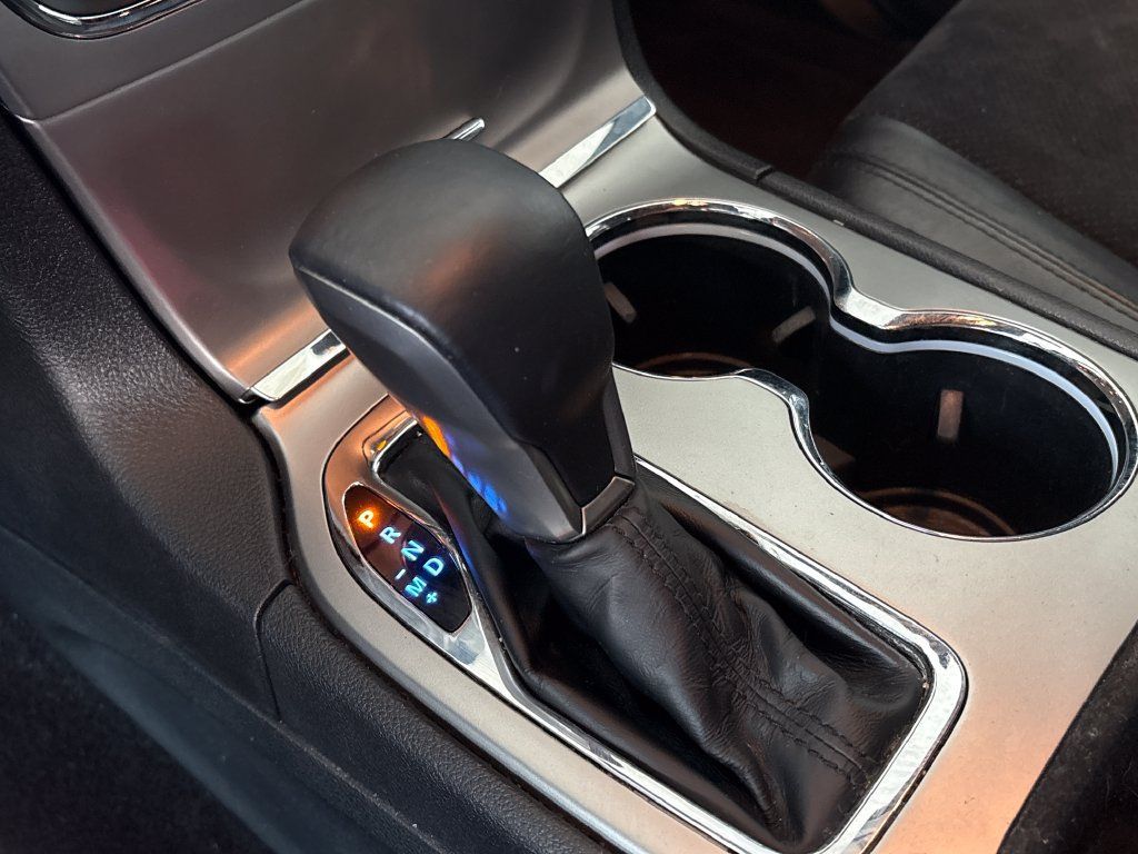 Used 2018 Jeep Grand Cherokee Altitude AWD/4WD image 28