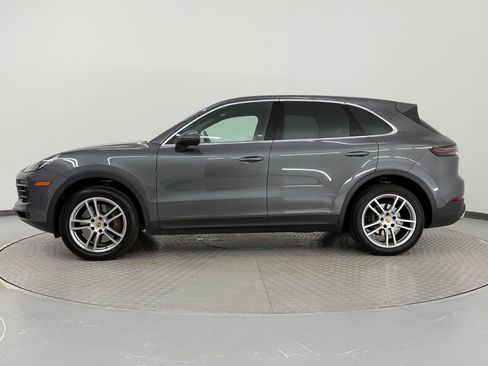Certified 2023 Porsche Cayenne AWD/4WD image 2