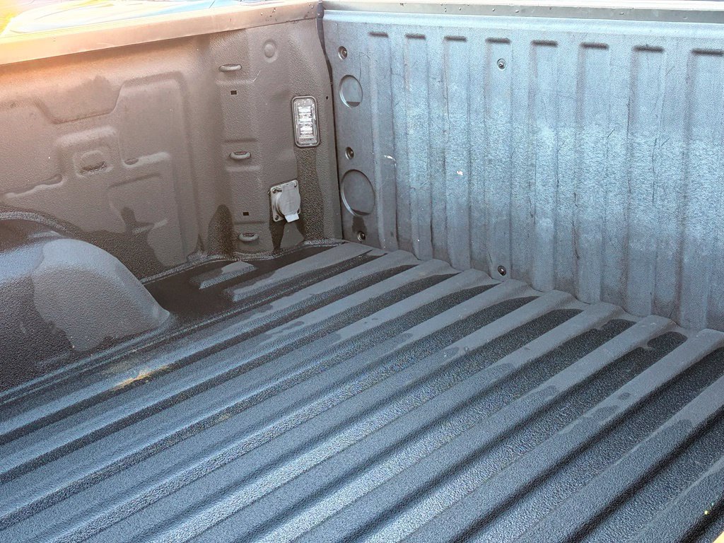 Used 2024 GMC Sierra 1500 SLE RWD image 12