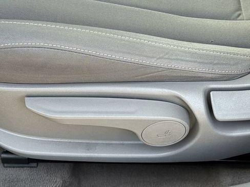 Used 2021 Hyundai Elantra SEL FWD image 19