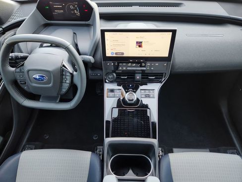 Used 2025 Subaru Solterra AWD/4WD image 25